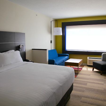 Holiday Inn Express & Suites Oswego By Ihg Dış mekan fotoğraf