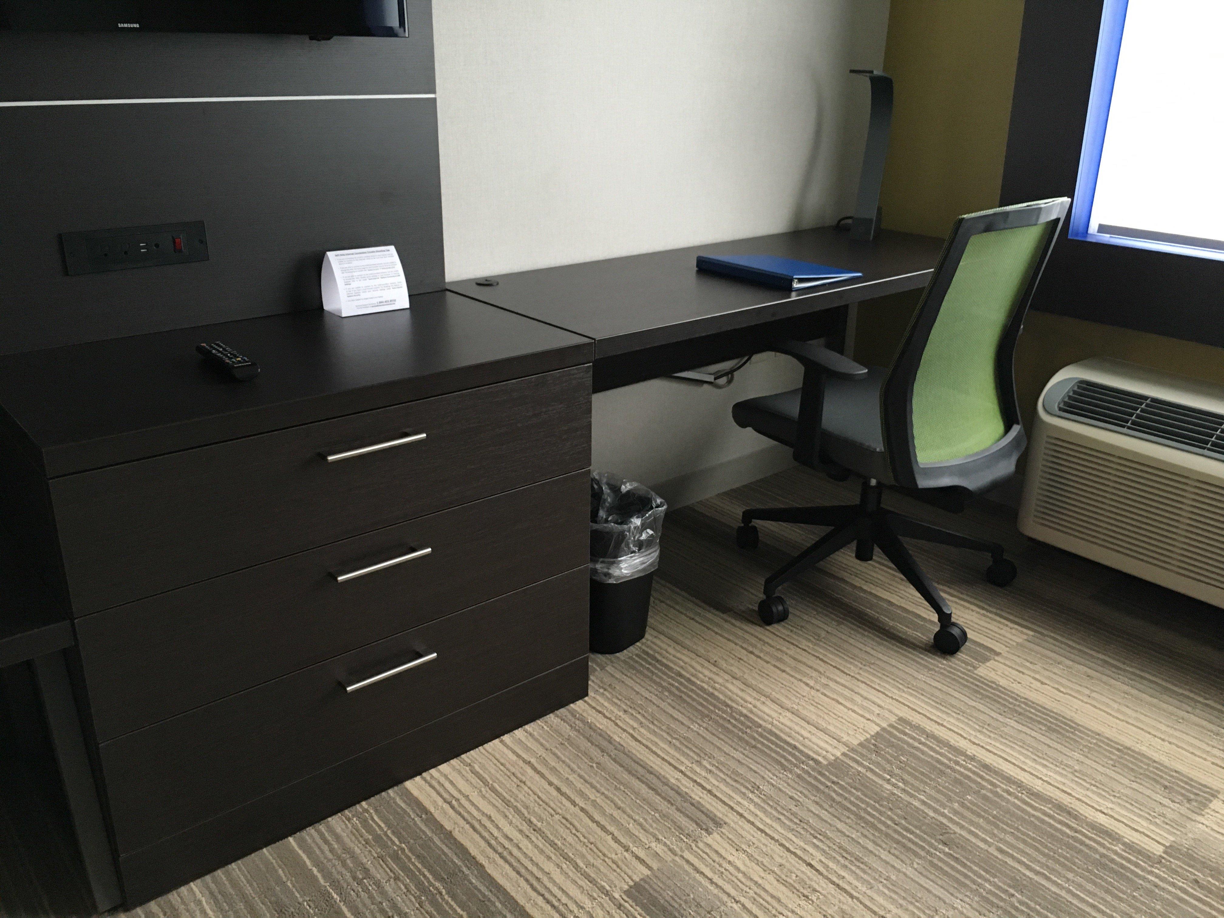 Holiday Inn Express & Suites Oswego By Ihg Dış mekan fotoğraf