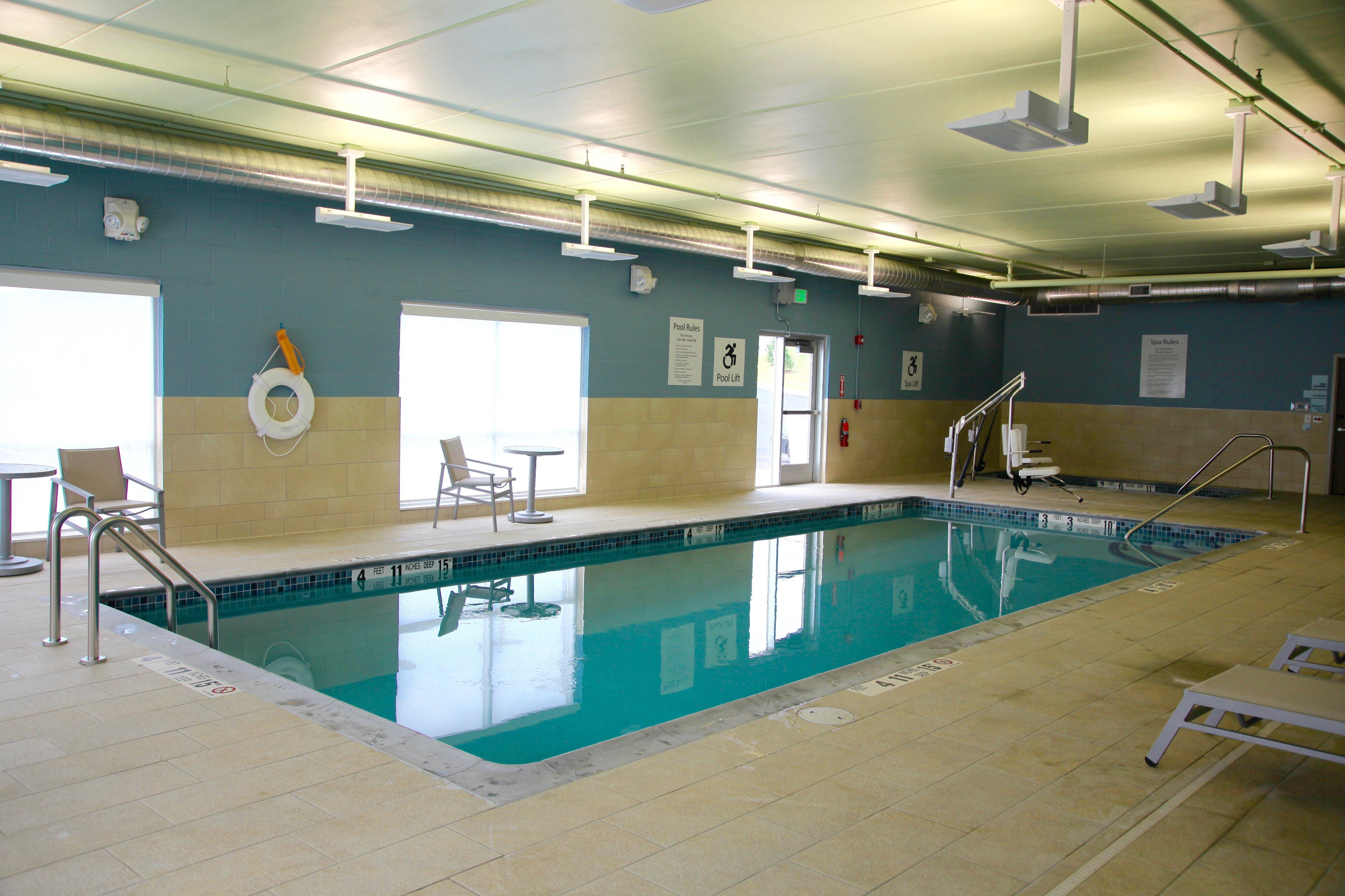 Holiday Inn Express & Suites Oswego By Ihg Dış mekan fotoğraf