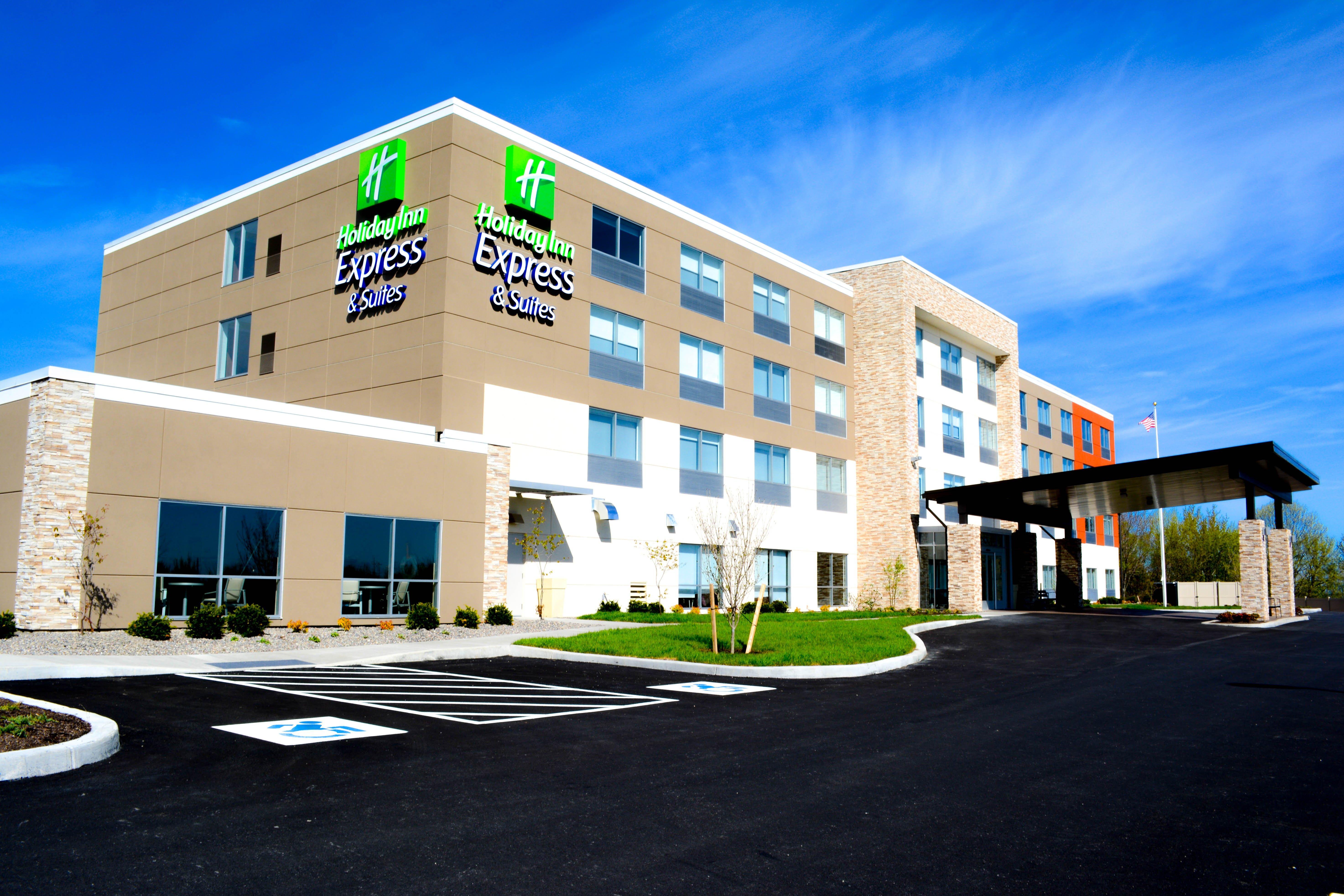 Holiday Inn Express & Suites Oswego By Ihg Dış mekan fotoğraf